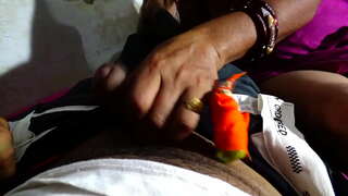 FRATELLO masturbazione con la mano