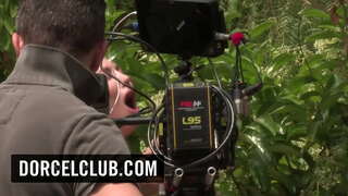 ���ॅकस्टेज of the पुन्हा ट्विट केले चित्रपट - 40 वर्षे जुन्या, माझ्या सुटी न करता माझे पती - सह Lexi Lowe, Léa Guerlin, त्याचा रंग दिवस, Dani Daniels